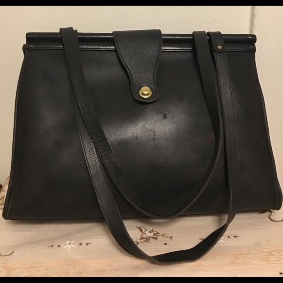 COACH Handbags - Rare Vintage COACH Barclay Bag